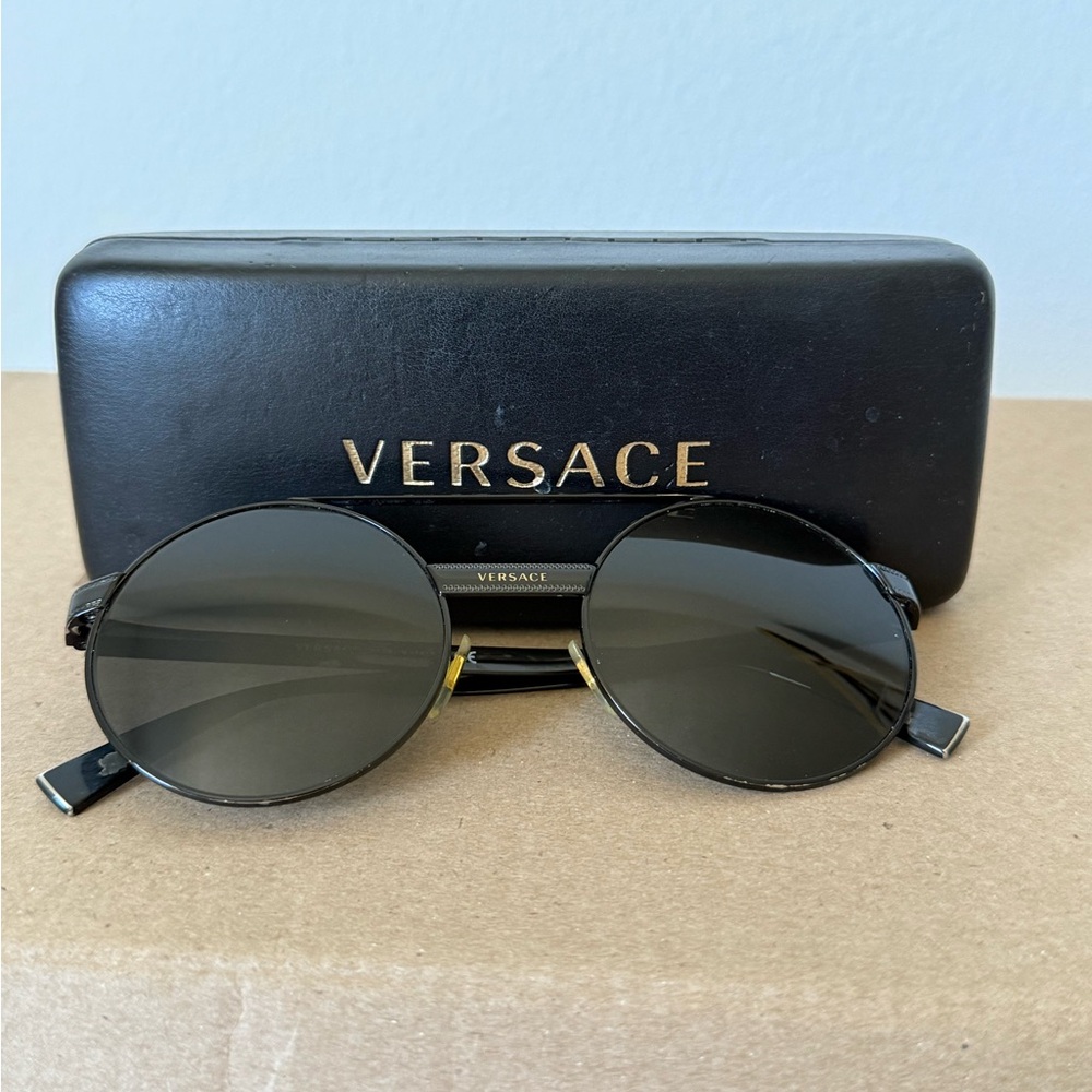 Versace Black Round Sunglasses